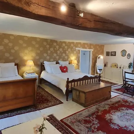 Wisteria House 3* Chanteloup (Deux-Sevres)