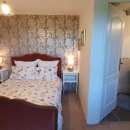 Wisteria House Отель типа 