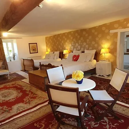 Bed & Breakfast Wisteria House *