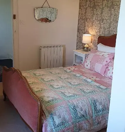 Wisteria House Bed & Breakfast Chanteloup (Deux-Sevres)