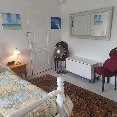 Wisteria House Отель типа 