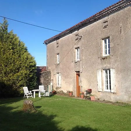 Wisteria House 3* Chanteloup (Deux-Sevres)